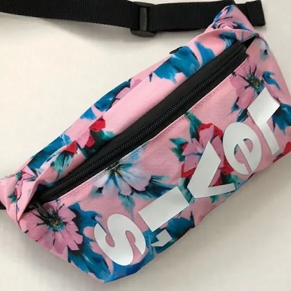 Levi’s floral belt bag with logo - Picture 8 of 15